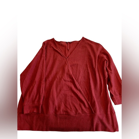 Bloomchic Red Cross Front Long Sleeve Top - Size 24 - Picture 1 of 2